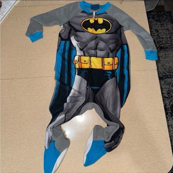 DC Comics | Toddler Batman Pajama Bed Time Bundle | Size 2T - Picture 3 of 11